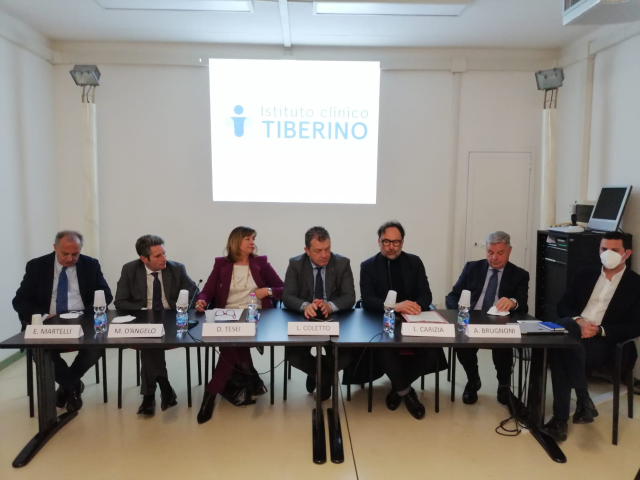 Conferenza stampa dei soci dell'Istituto Clinico Tiberino