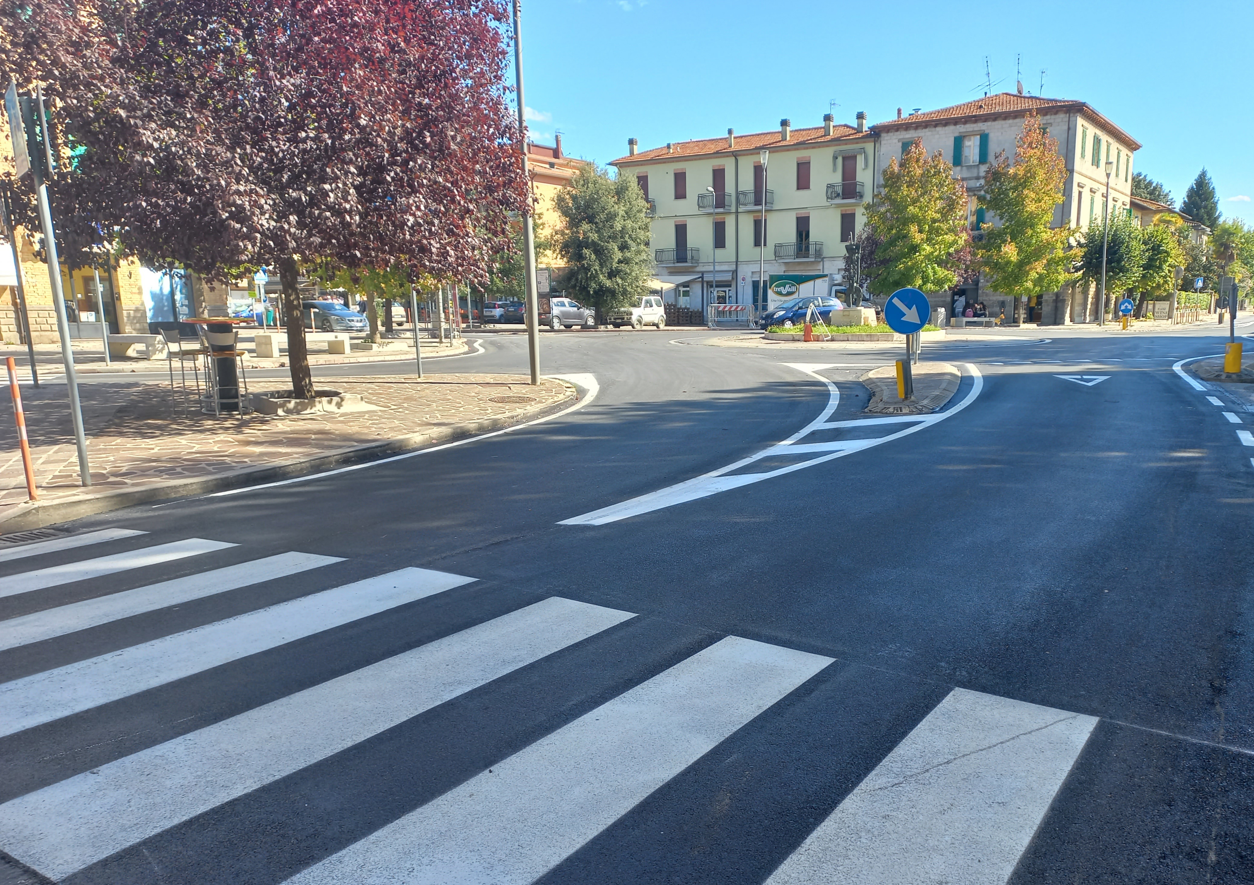 Sistemazione manto stradale rotatoria piazza Gramsci, le modifiche alla circolazione